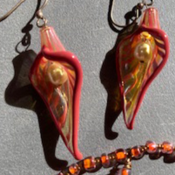 Hand Crafted Jewelry - CORAL UNIQUE HANDBLOWN PETAL EARRINGS W/ PEARL